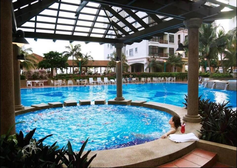 Instay Costa Mahkota Next To Mahkota Parade Malacca Exterior photo